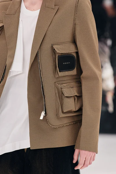 Look 26
